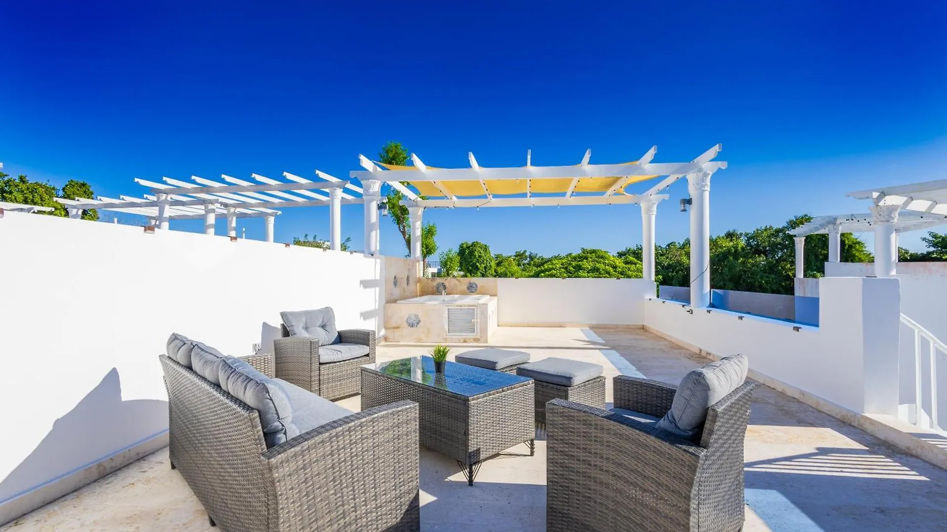Relaxing 3-Bedroom Villa With Pool & Rooftop Jacuzzi In A Secluded Setting Punta Cana 0*,