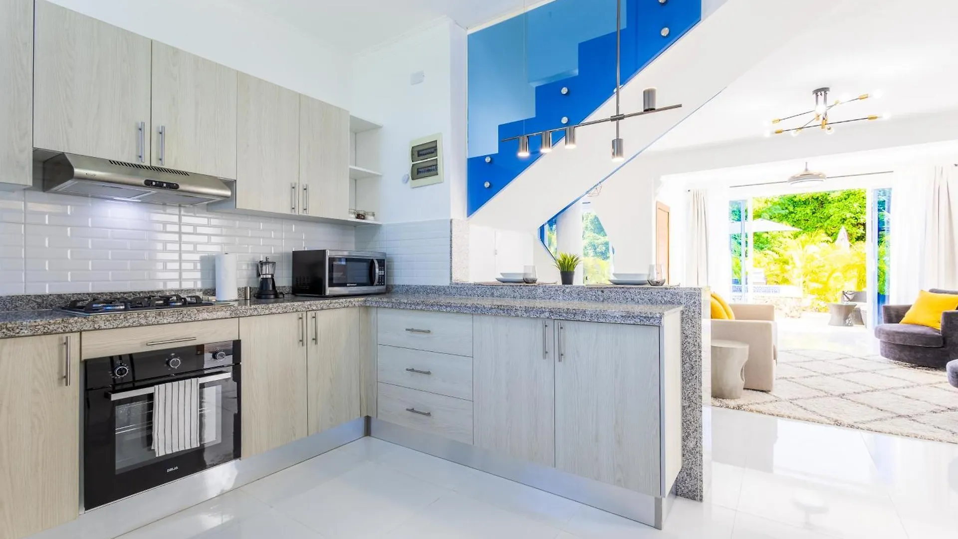 Relaxing 3-Bedroom Villa With Pool & Rooftop Jacuzzi In A Secluded Setting Punta Cana